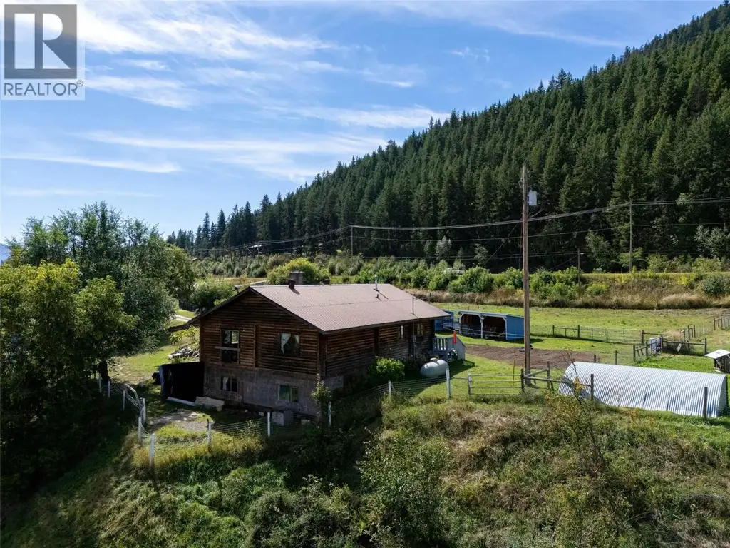 8572 Yellowhead Highway S, Little Fort
